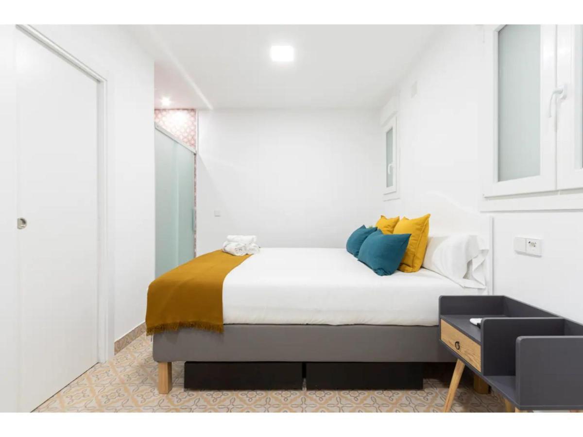 Acogedor Y Silencioso Estudio M1 Embajadores Madrid Exteriör bild