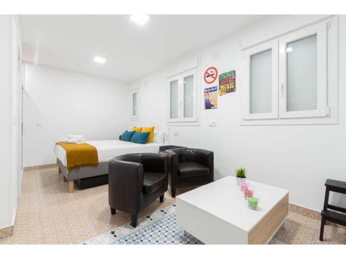 Acogedor Y Silencioso Estudio M1 Embajadores Madrid Exteriör bild